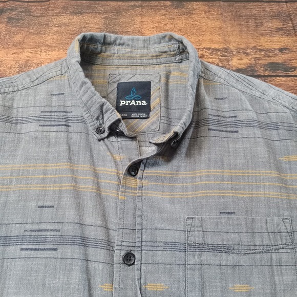 Prana Standard Fit Short Sleeve Button Up Shirt Men's Large Blue - Picture 8 of 8